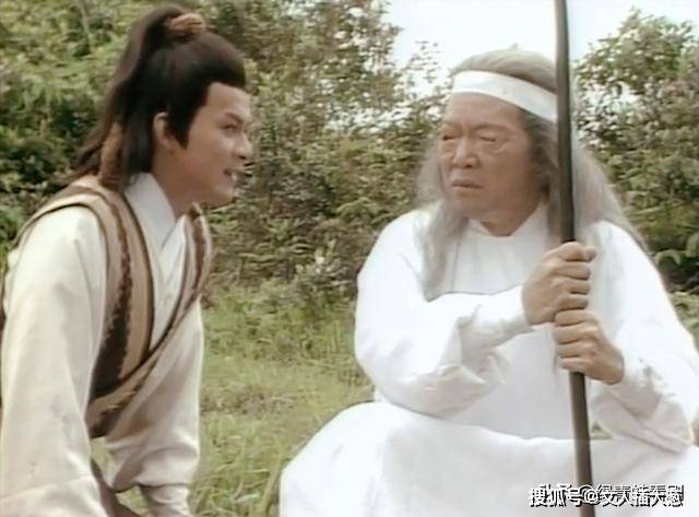 欧阳克的时候 郭靖在密室中都看到了 如今杨康死在欧阳锋的蛇毒之下