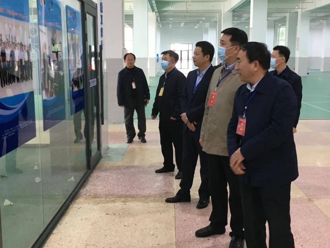 常德市教育局党组书记局长胡祖国考察市一中