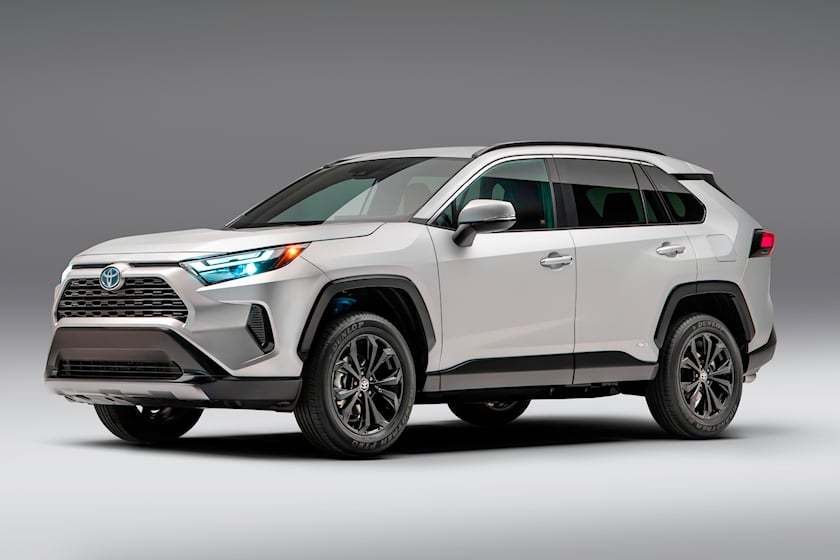 丰田庆祝rav4推出25周年,发布了2022款rav4,新增一款混动车型