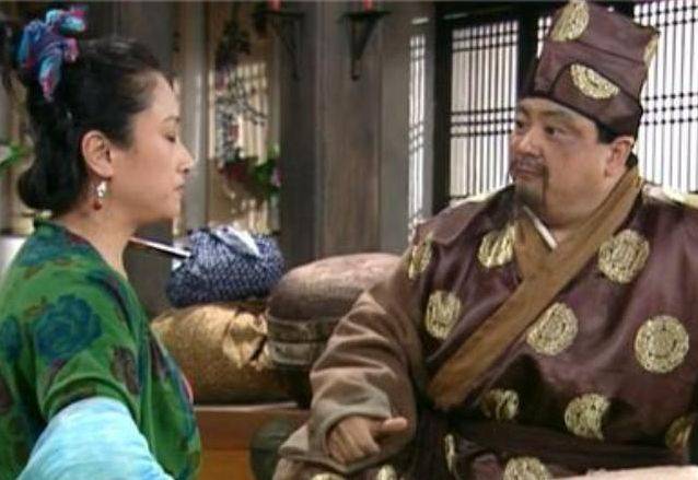 他与妻子冉志娟一见钟情,从恋爱到结婚可以说是顺理成章,结婚20多年