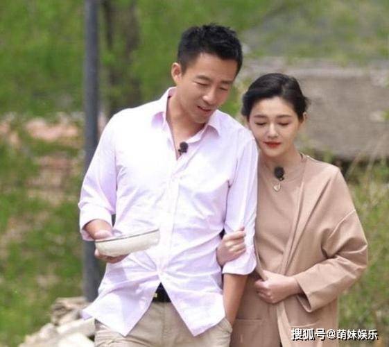 当时她还表示汪小菲知道女儿感冒了就立马打电话来关心,根本没有什么