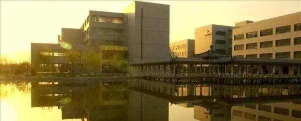 西安改名很"失败"的大学,明明是"第一",改名后像野鸡大学