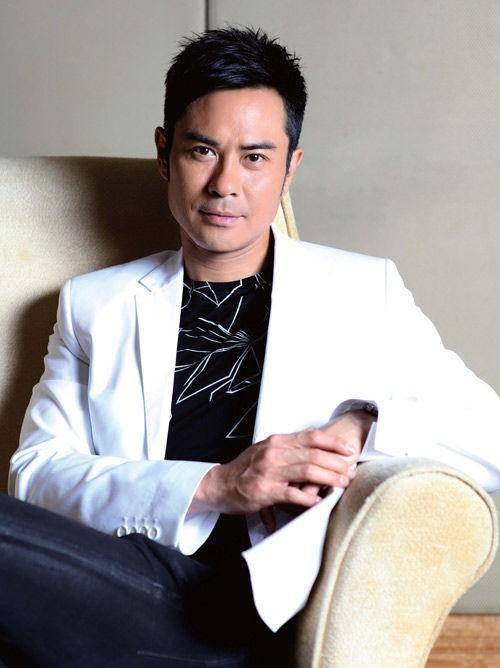 52岁郑嘉颖要拼三胎?
