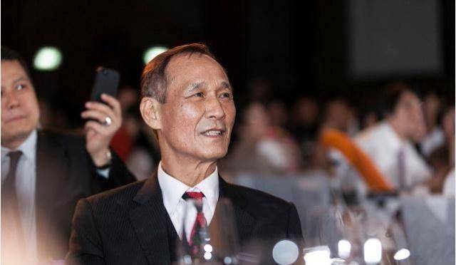 双花红棍陈惠敏大闹天上人间,老板覃辉知道后,马上!