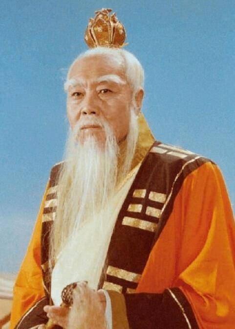 86版的《西游记》扮演太上老君的老师叫做郑榕,北京人民艺术学院的老