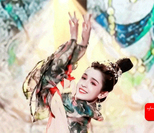 新疆盛产美人,7位异域风情的女星颜值大比拼,你更钟意