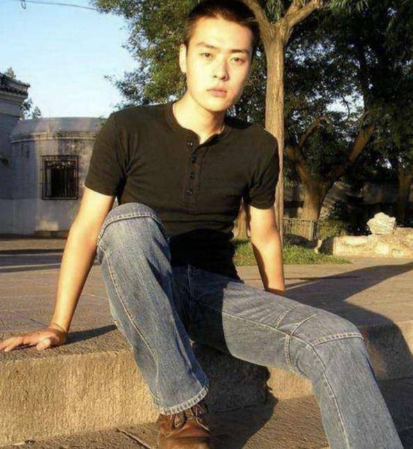 亮剑魏和尚多次自杀未遂女友陪他走出低谷妻子大于一切
