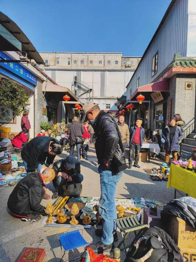 寻宝不止方寸之间徐东古玩城全民淘宝地摊文化节好物云集