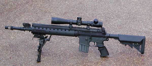 mk12狙击步枪(spr)是m16系列武器的改良型.