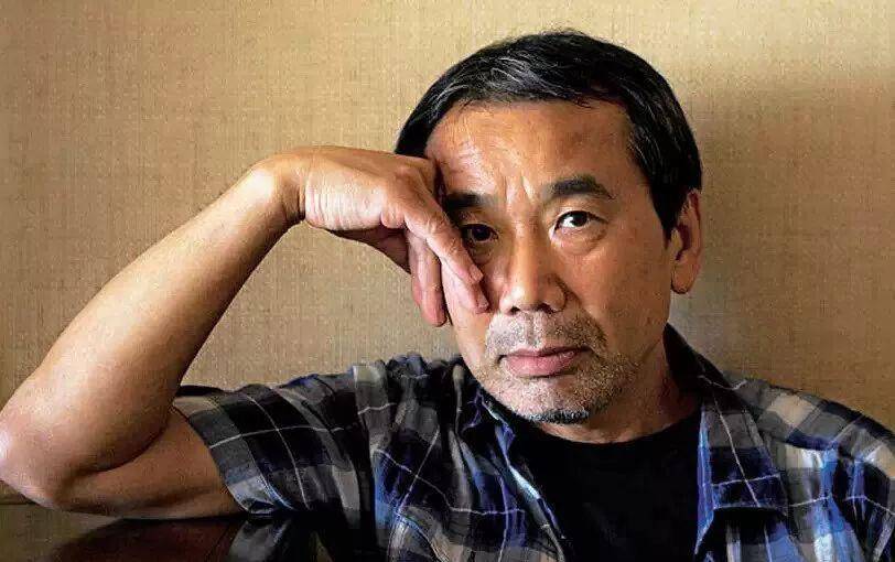 最可敬的日本作家：得知父亲是侵华日军后，自行绝育，不留子嗣