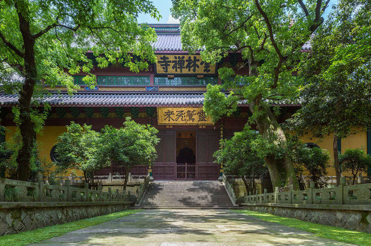 灵隐寺:杭州幽静的古刹,备受游客喜爱_云林_禅寺_进行