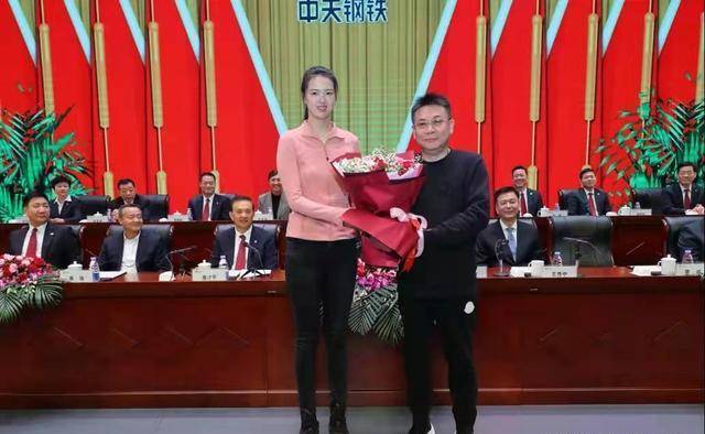 原创女排主教练蔡斌感恩中天钢铁八年相伴祝福中天女排再创辉煌