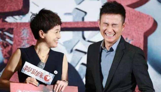 在2019年7月28日下午,文章和马伊琍正式在微博上宣布离婚,结束了十一