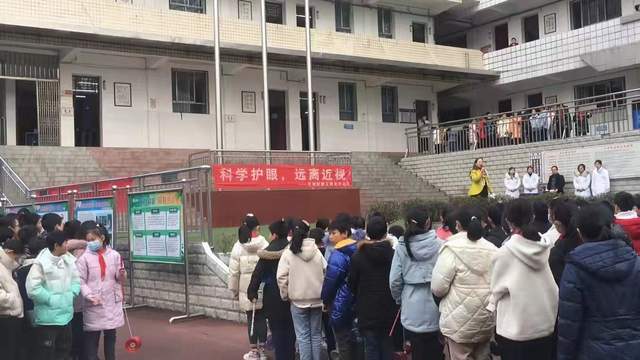 助力乡镇教育万州好视立捐赠福建小学高龙中学岩口复兴学校价值28万元