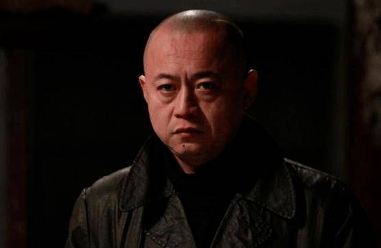 里被刘华强欺负的封彪,今年都50岁了却风采依旧_宝德_孙红雷_电视剧