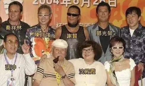 香港_罗文_向华强