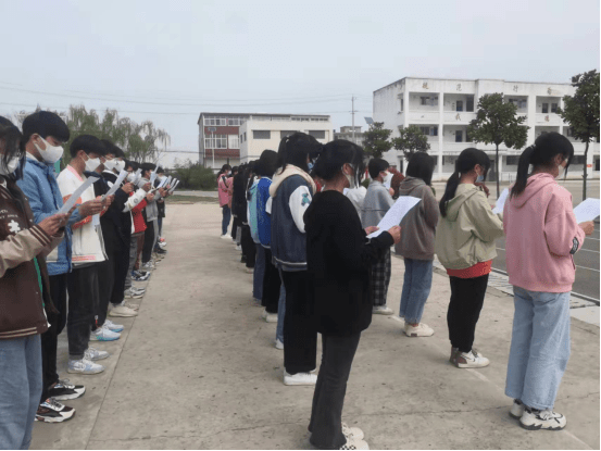 "大阅读"之少年说——怀远县朱疃初级中学举行"大阅读"活动_师生_赵培