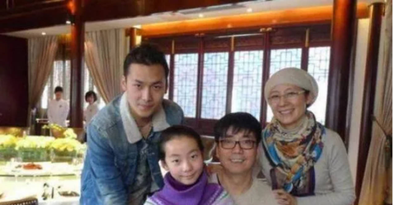 燕小六肖剑肖剑饰演的燕小六在剧中是老邢的徒弟,是一个头脑简单,热心