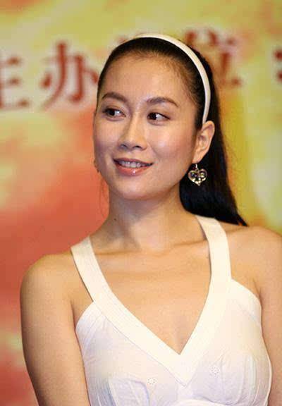 黄磊最头疼"女儿",被赞巩俐接班人,温峥嵘为何出道