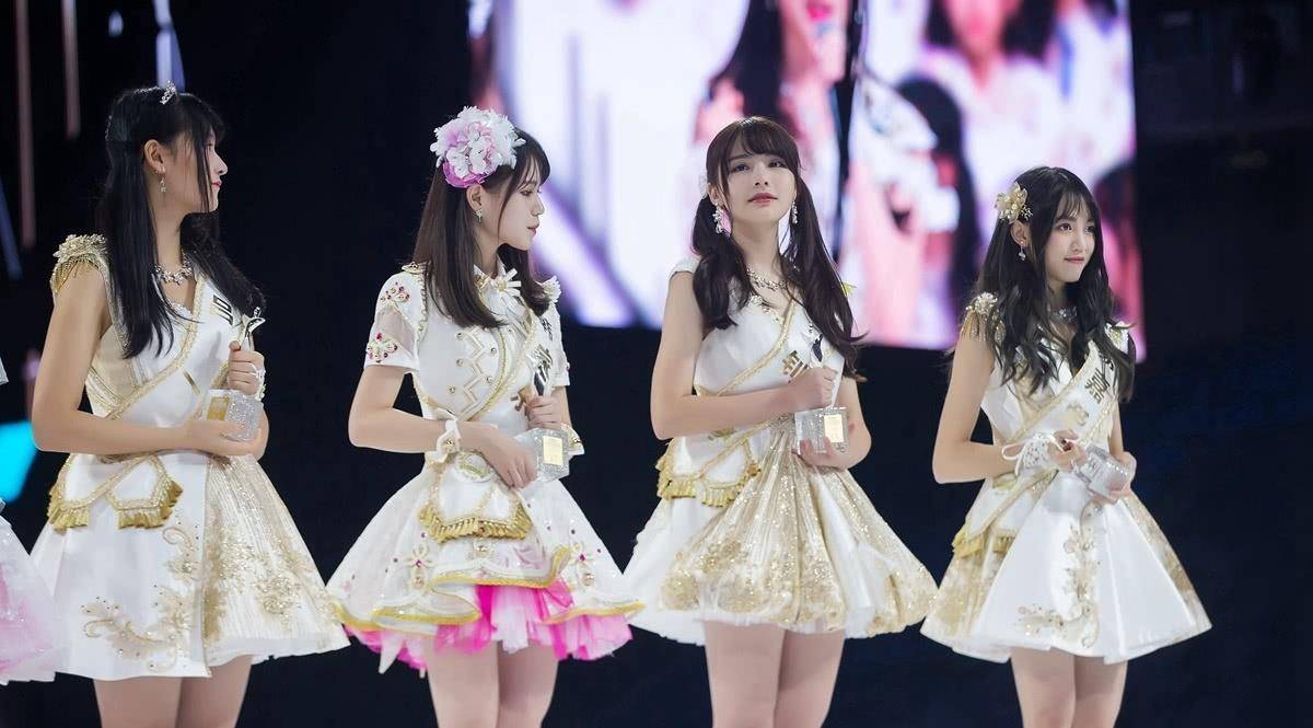 snh48星梦剧院位于上海市虹口区,在这个偶像和粉丝的