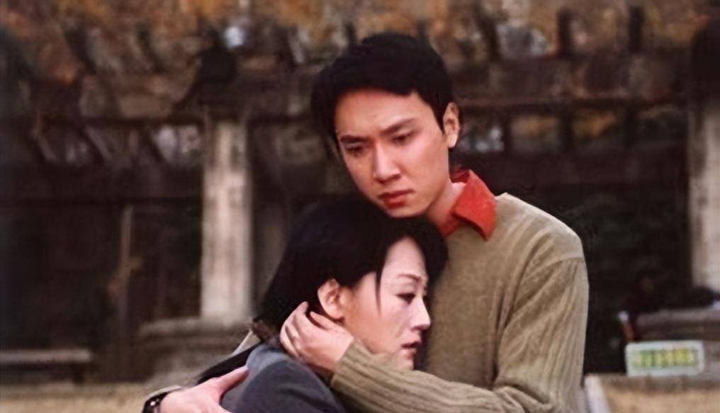 《山河月明》里的他俩这次演母子,原来竟然演过情侣_王姬_冯绍峰_合作