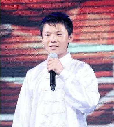 而我们今天的主人公也是一位武打新人,他就是演员王振威,说起这个名字