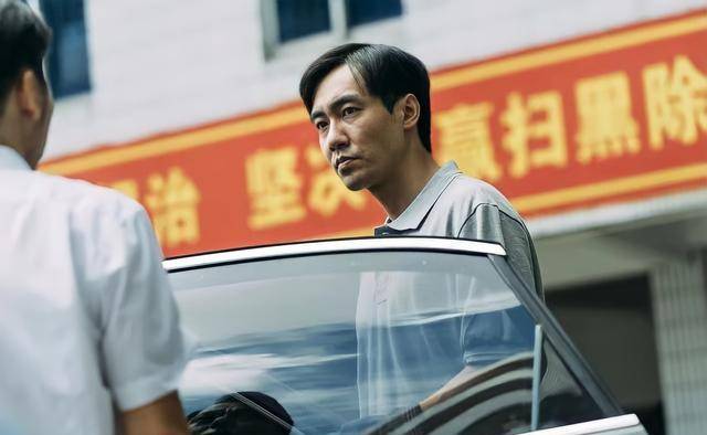 从爱情公寓到扫黑,混混专业户董博睿是怎么炼成的?_孩子_时候_表演