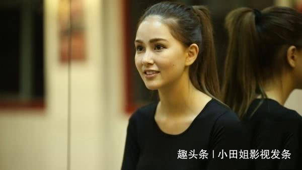 周杰伦太过着急妻子17岁就被追到手看到昆凌素颜照片才明白