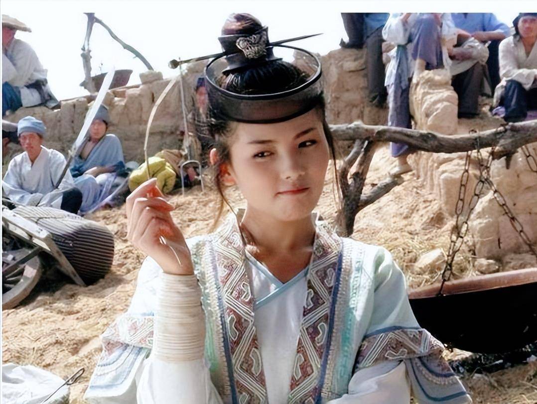 2004年,刘涛在《永乐英雄儿女》中饰演俏皮可爱的永乐公主蛮儿.