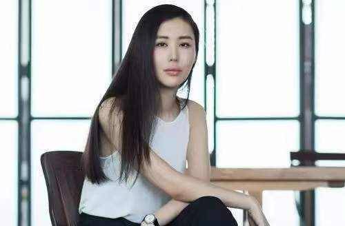 狠人田朴珺:生于上海,被中戏退学,嫁给比自己大30