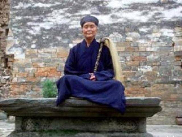 生于光绪年间的女道士,生病遭家人遗弃,修道后活到2003年_李诚玉_武当