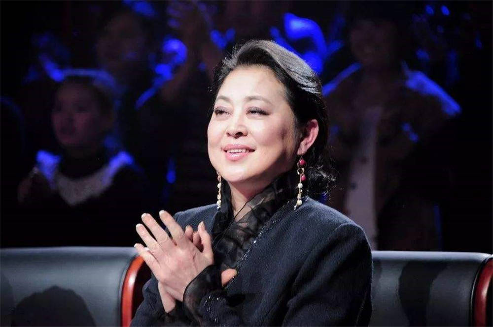 原创倪萍年轻时原来长这样颜值拿到现在一点都不输刘诗诗和赵丽颖