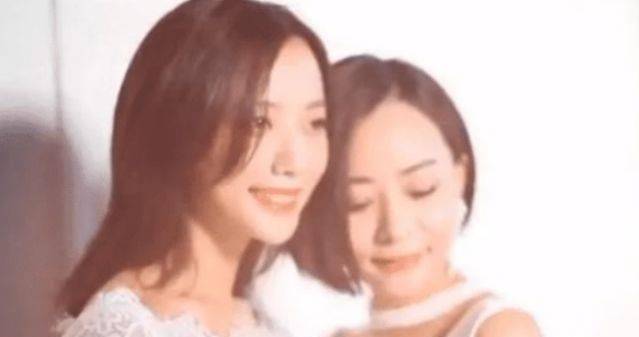 妹妹是当红演员,姐姐数次上春晚,两人是亲姐妹却少有人知道_王楚函_王