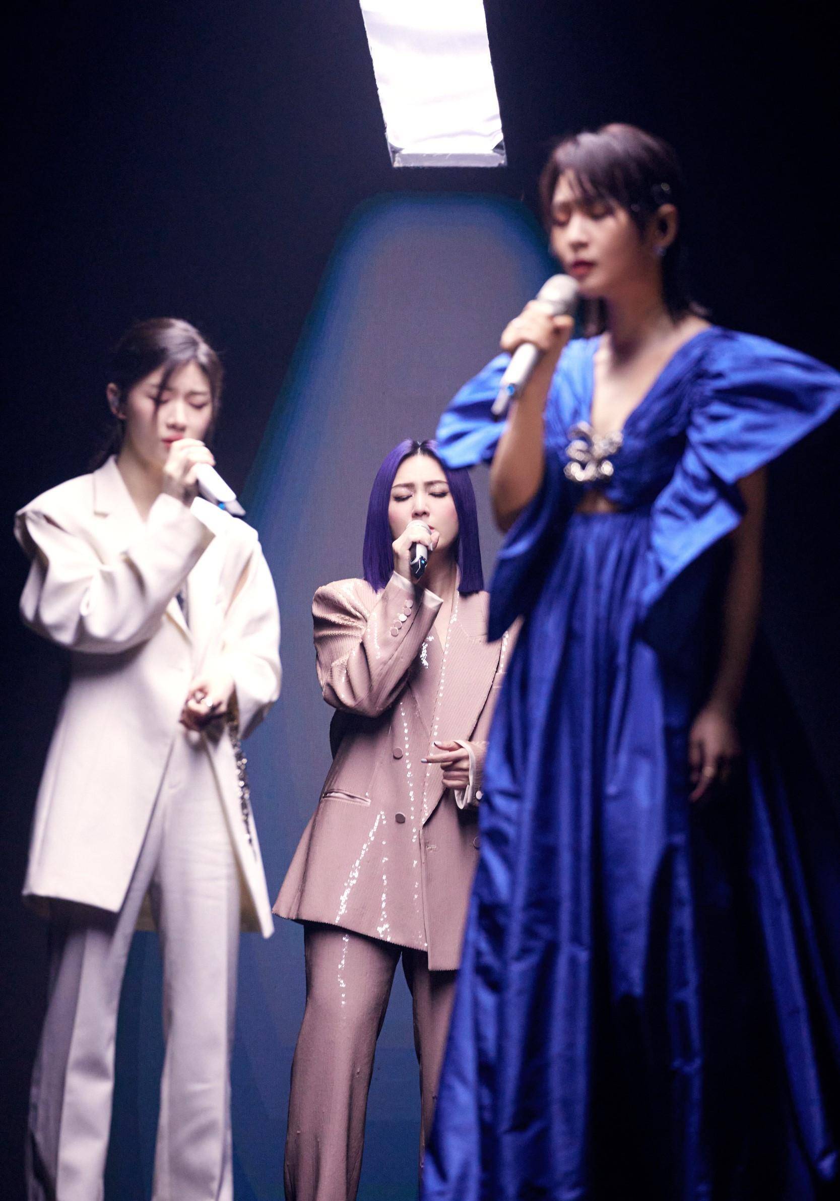 原创声生不息杨千嬅与周笔畅单依纯合唱高山低谷感觉享受