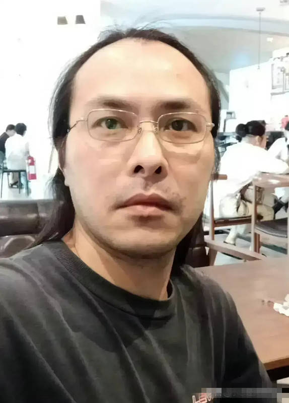 原创王心凌前男友范伟植曝王心凌隐私照劈腿许茹芸如今秃顶难相认