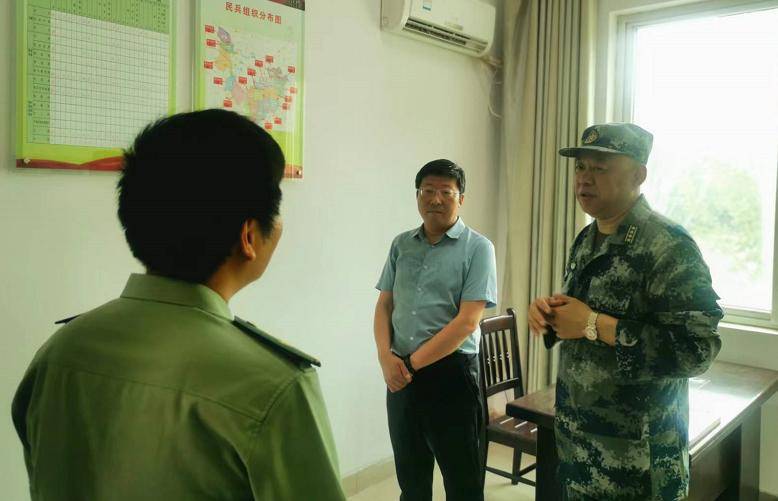 南阳军分区司令员许言龄到湍河街道督导基层人民武装部建设工作