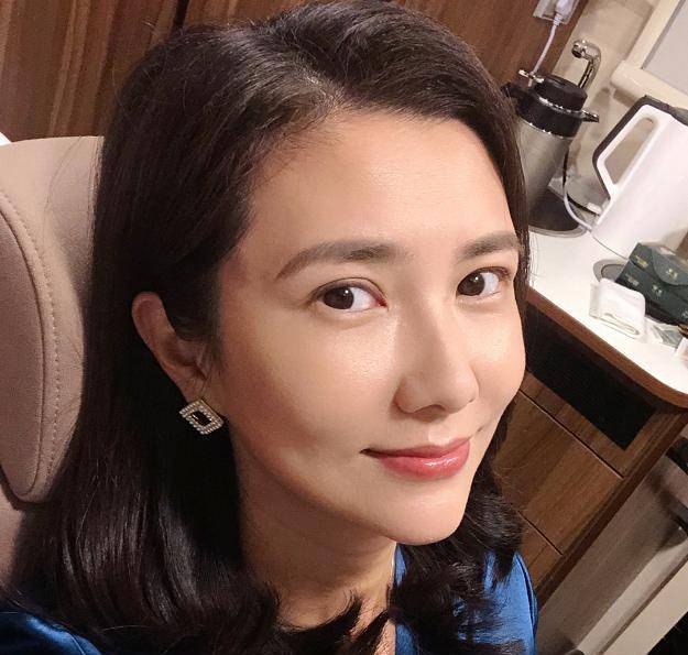 边潇潇此前也晒出过女儿的照片,而她在2019年也透露其怀上