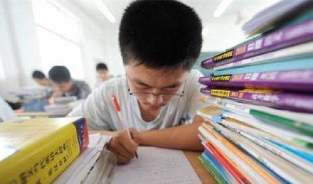 寒门学霸冯宇宁高考729分入清华现投身教育回报家乡
