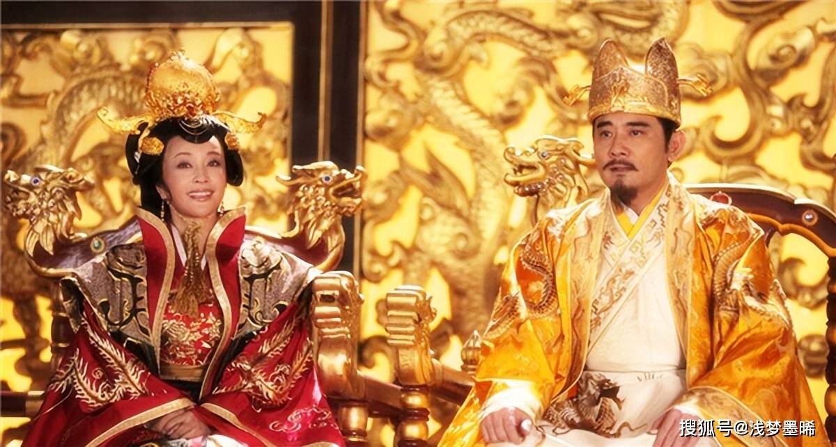 在这个过程中武则天与李治暗生情愫,还怀了李治的孩子,保全了自己,也