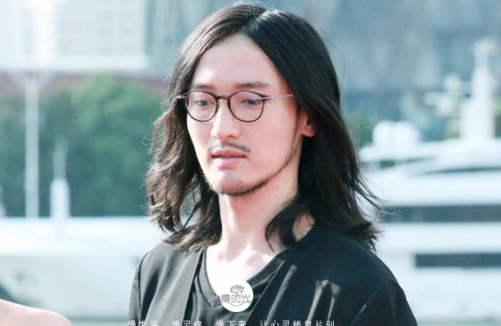 王传君_表演_李静