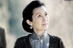 享受军级待遇的演员肖雄,为拍戏丈夫和她分手,今61岁仍孤身一人_事业
