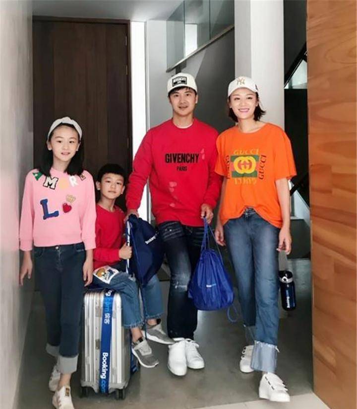 原创结婚14年儿女双全三胎被曝光终于知道田亮为什么不选郭晶晶了