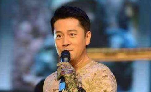 蔡国庆:22次登上舞台,两段感情后娶圈外妻子,如今