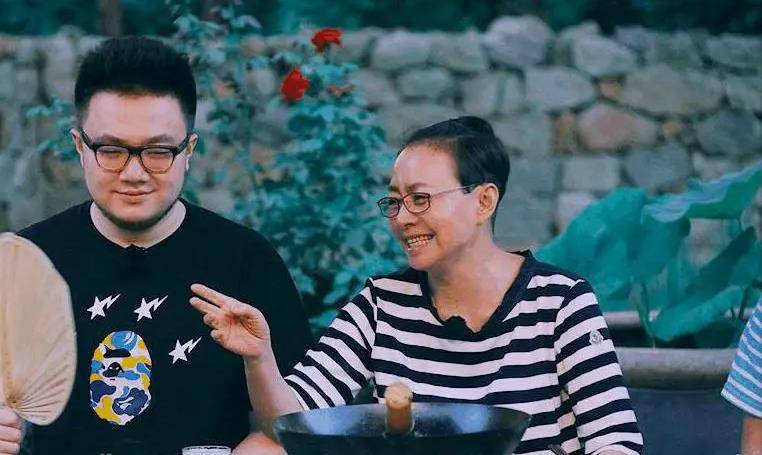 原创巴图依靠你的母亲你的继父给了你缺失的父爱带孩子是否敷衍和有