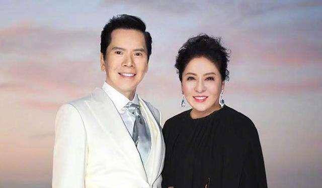 只可惜任凭他向华强如何高调示爱陈岚,网上对于他的流言蜚语也不会少.