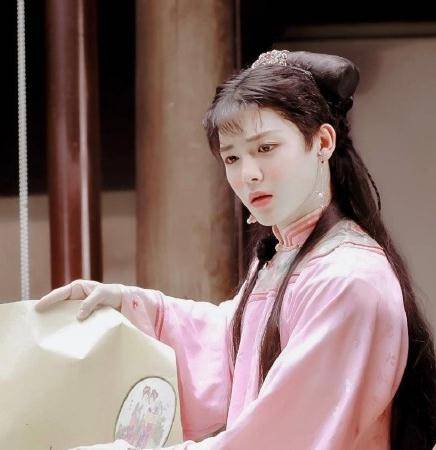 欢瑞男星穿女装绝了!