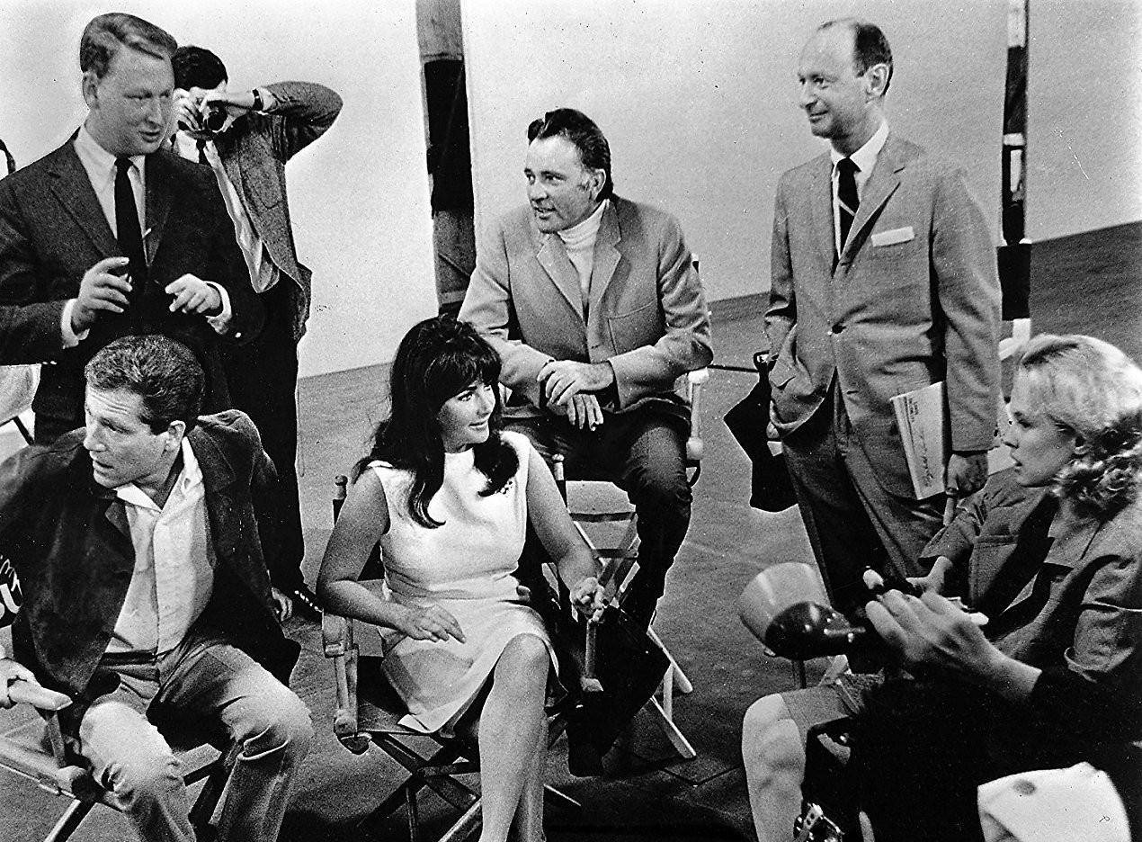 ����������������ɯ��·̩�վ����ھ����˵�ɷ������·���� ...