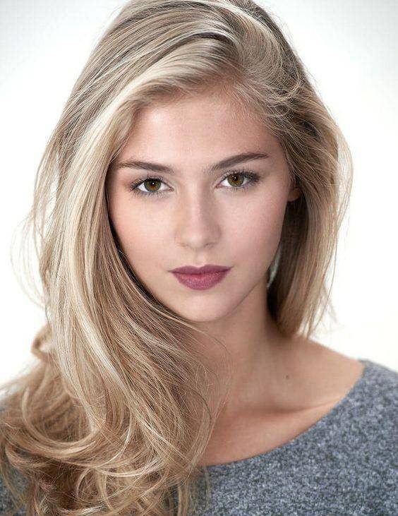 �������е����С��ǣ������ĵ���Ů����֤���ǽ����ܻ� ...