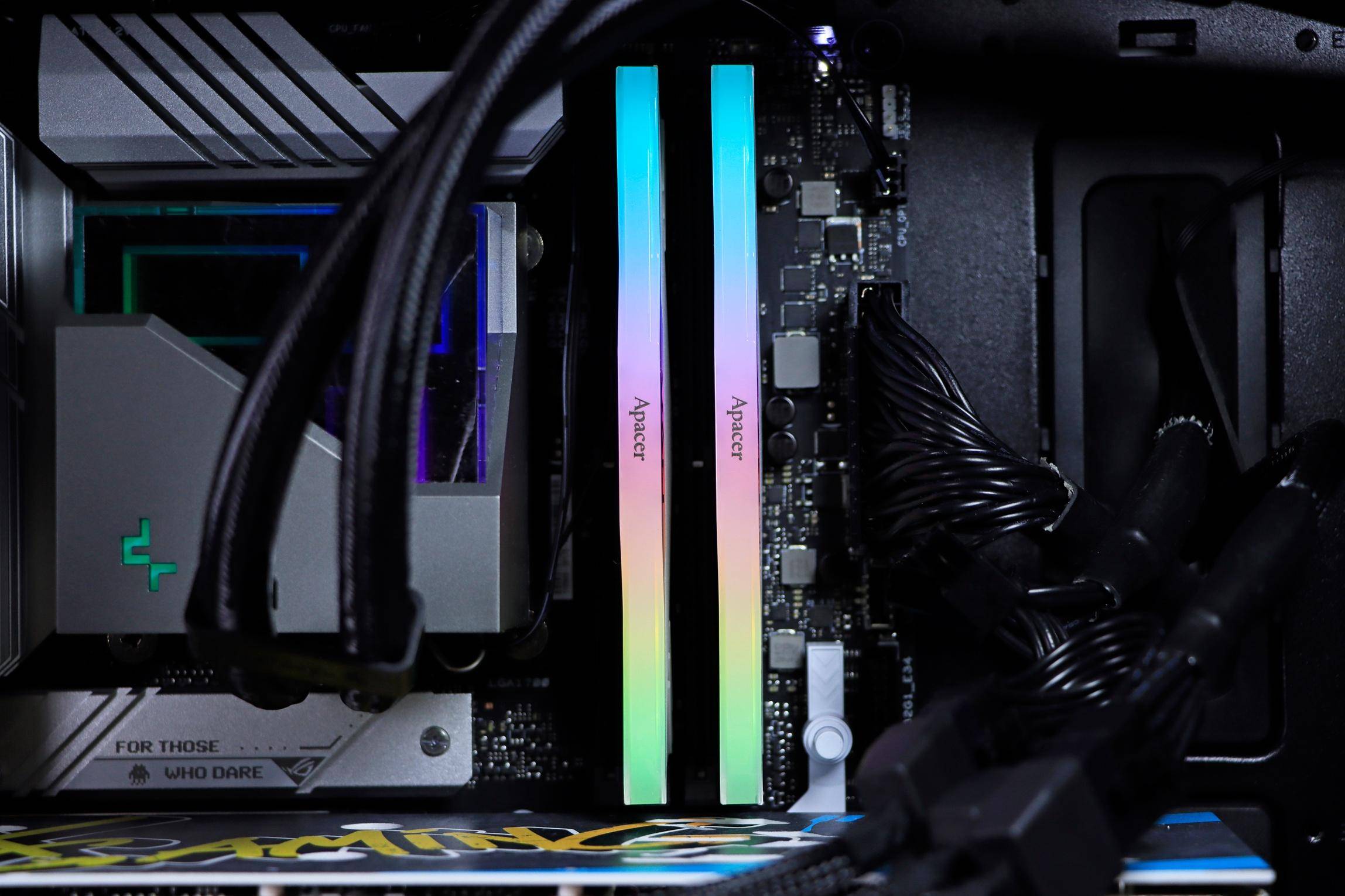 宇瞻暗黑女神 RGB DDR4 3600 16G*2，可不单单是标致