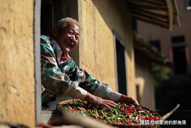 明天重阳节，服膺“3吃3做3隐讳”，老例子要懂，寓意步步高升